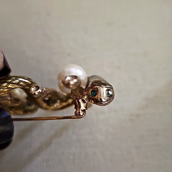 Bamboo Pearl Snake Brooch - Picture 2 of 4
